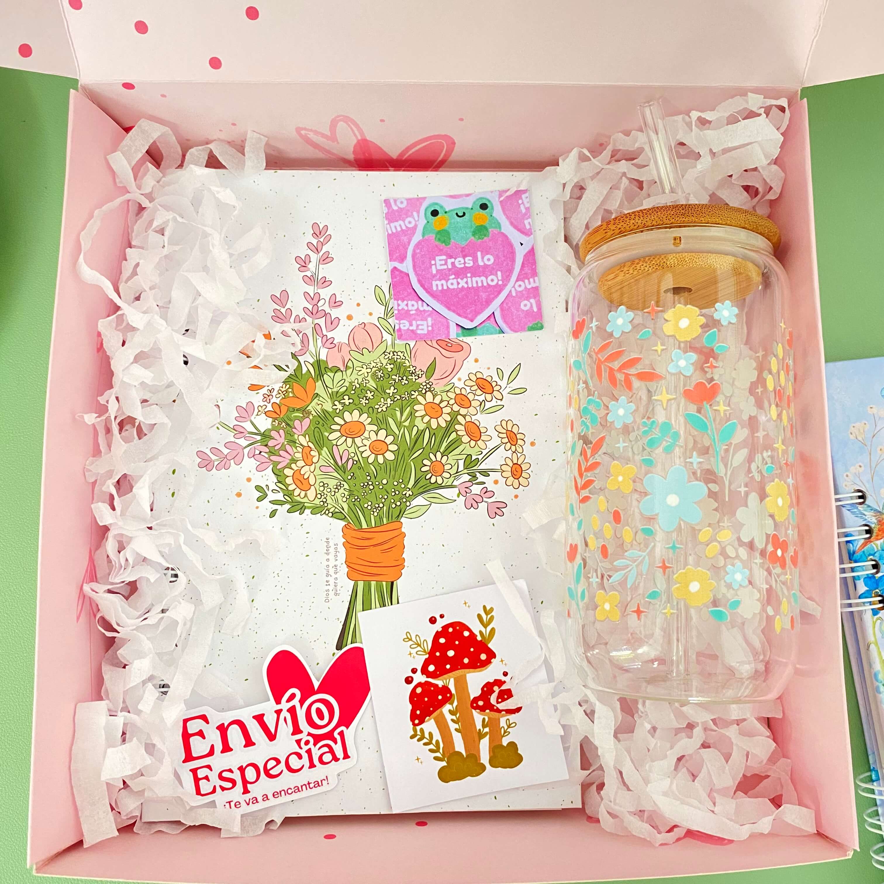 IMG_1681 Kit Floral con Vaso de Vidrio – Especial para Regalar